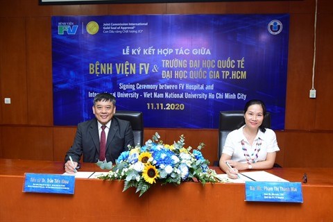 Accord de cooperation entre l'hopital FV et l'Universite internationale hinh anh 1