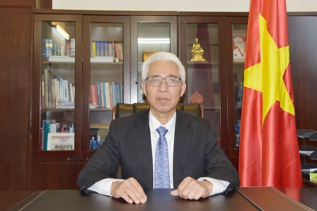 Le ministre des Affaires etrangeres Bui Thanh Son en visite en Chine hinh anh 2