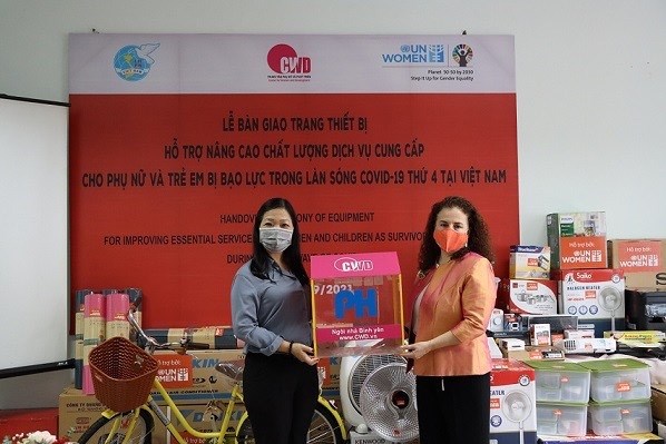 La representante d'ONU Femmes salue les efforts du Vietnam pour promouvoir l'egalite des sexes hinh anh 2