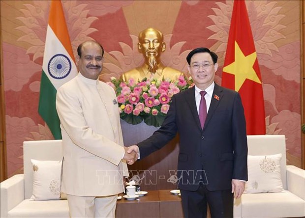 Le president de la Chambre basse indienne termine avec succes sa visite officielle au Vietnam hinh anh 1