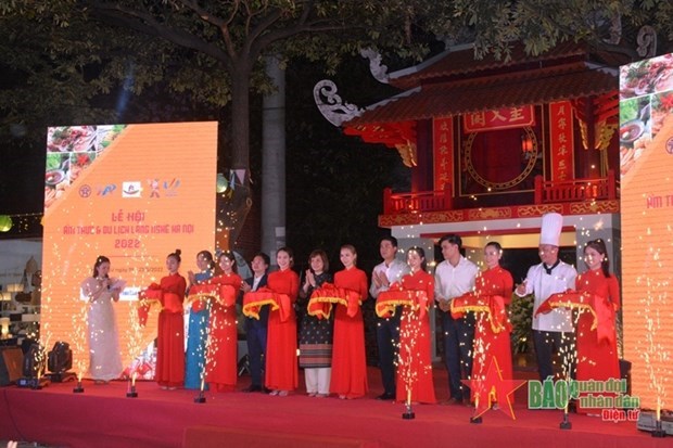 SEA Games 31: Hanoi presente sa gastronomie et son artisanat aux visiteurs hinh anh 1