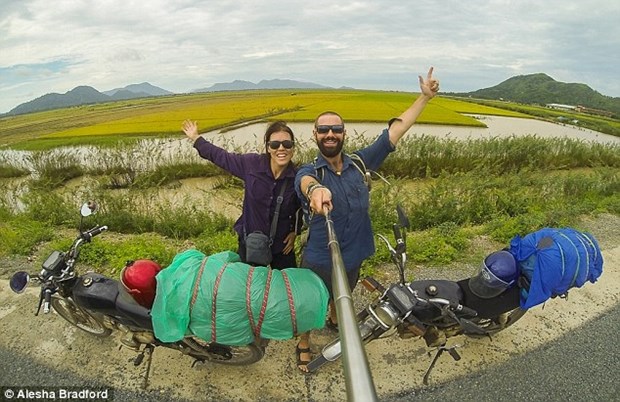 Couple australien voyageant a travers le monde: "le Vietnam est notre pays prefere" hinh anh 1
