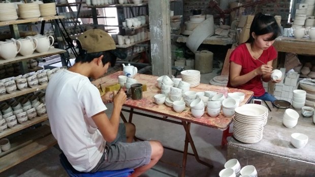 Ninh Binh preserve et developpe son ancien artisanat de la poterie hinh anh 2