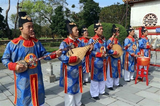 Patrimoine: Celebration de grands anniversaires pour l’Ensemble de monuments de Hue et le «Nha Nhac» hinh anh 3