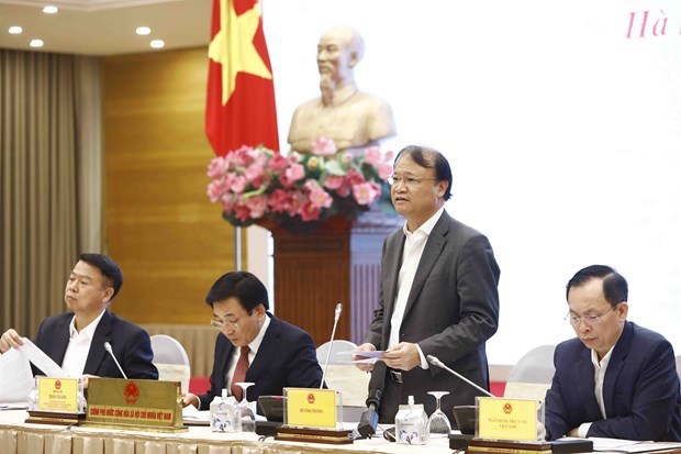 La situation socio-economique poursuit sa tendance positive, selon le ministre Tran Van Son hinh anh 3