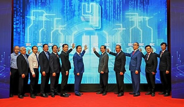 Ho Chi Minh-Ville lance un Centre d'electronique et de semi-conducteurs hinh anh 2