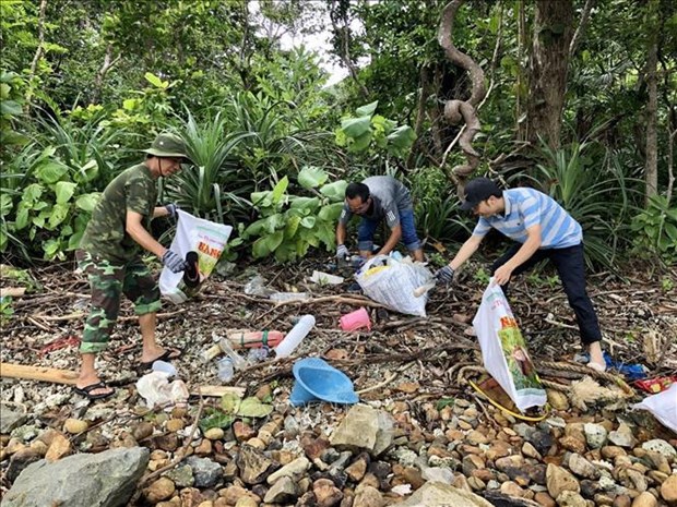 Les villes travaillent ensemble pour lutter contre les dechets plastiques hinh anh 2