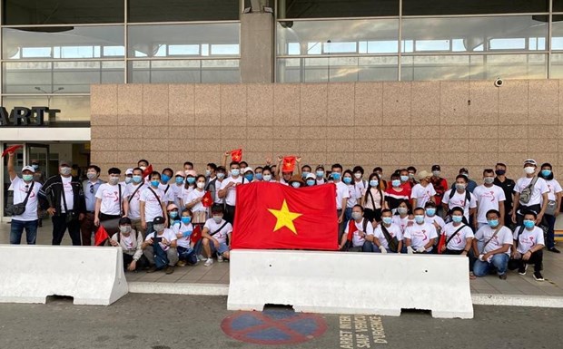 COVID-19 : rapatriement de pres de 270 citoyens vietnamiens de Cote d'Ivoire et de certains pays hinh anh 1