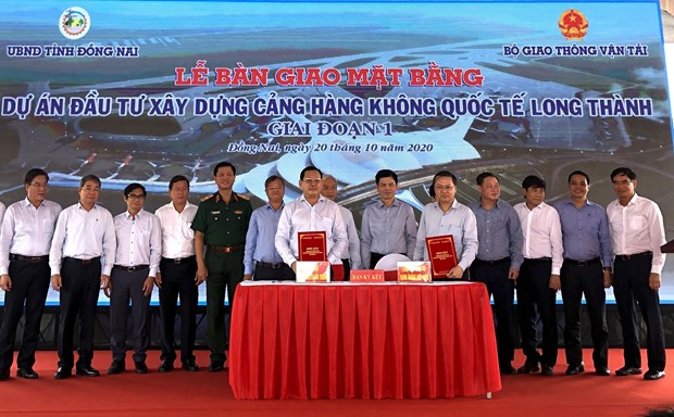 Dong Nai livre le chantier pour la construction de l'aeroport de Long Thanh hinh anh 1