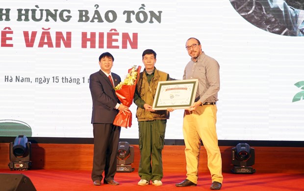 Un deuxieme Vietnamien recoit le titre de Disney Conservation Hero hinh anh 1