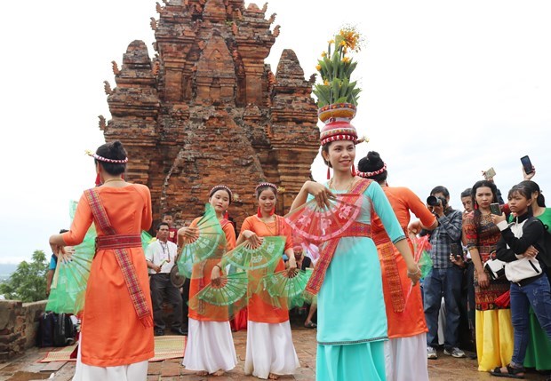 Exploiter les potentiels de la culture folklorique pour developper le tourisme hinh anh 1