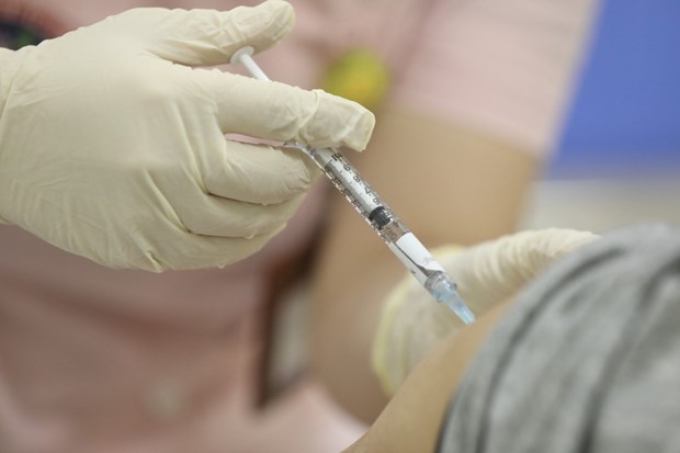 Resultats surs des essais cliniques des deux vaccins anti-COVID-19 developpes par le Vietnam hinh anh 1