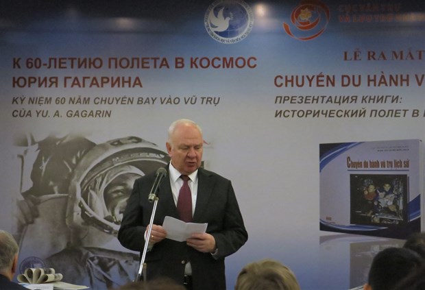 Vietnam - Russie : Presentation du livre Voyage spatial historique hinh anh 2
