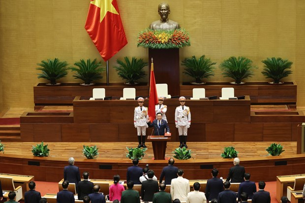 Felicitations du president de l'AN du Laos a son homologue vietnamien hinh anh 1