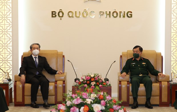 Le vice-ministre de la Defense Hoang Xuan Chien recoit l'ambassadeur de Chine au Vietnam hinh anh 1