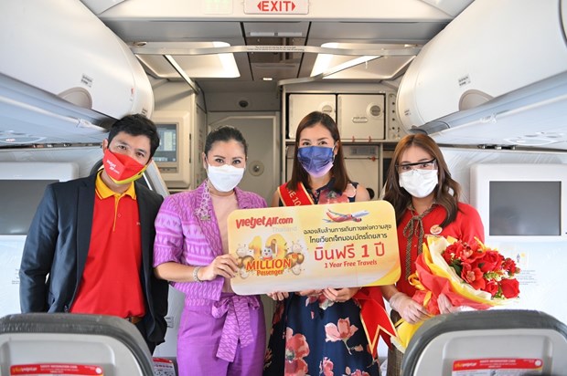 Thai Vietjet reprend deux lignes interieures en Thailande, celebrant son 10 millionieme passager hinh anh 1