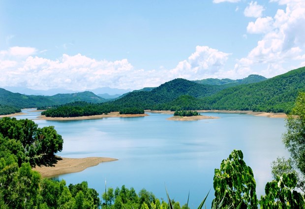 Quang Nam: Le lac Phu Ninh, paradis de l'eco-tourisme hinh anh 1
