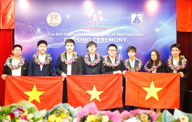 Les eleves vietnamiens brillent a la 6e Olympiade internationale des metropoles hinh anh 1
