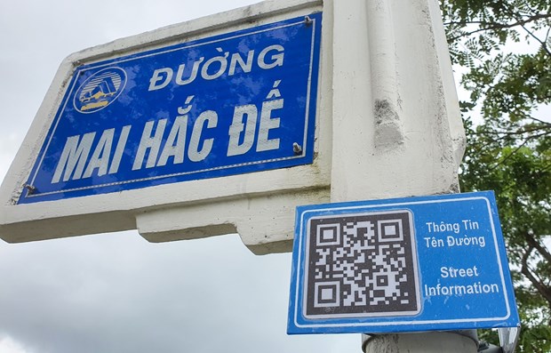Da Nang: mise en place des codes QR sur les poteaux indicateurs hinh anh 1