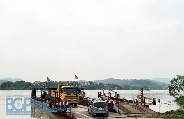 Bac Giang: pres de 65,7 millions de dollars investis pour construire le pont Dong Viet hinh anh 2