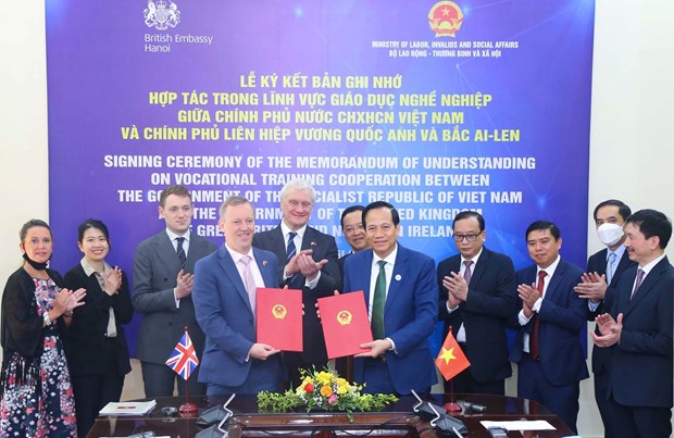Le Vietnam et le Royaume-Uni cooperent dans la formation professionnelle hinh anh 1