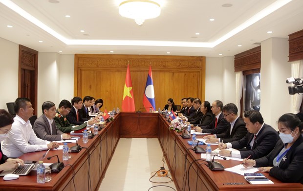 Vietnam-Laos: Promouvoir la cooperation entre les Commisions de la Defense et de la Securite de l'AN hinh anh 2