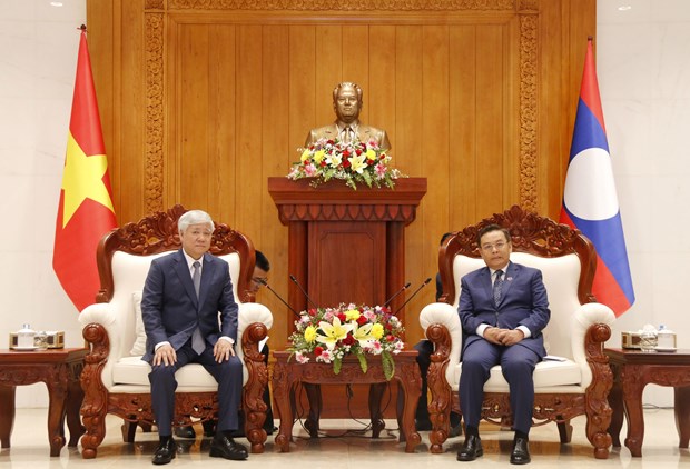 Vietnam-Laos: Le president du Comite central du FPV rencontre des dirigeants laotiens hinh anh 1
