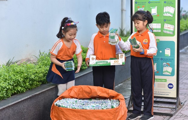 Lancement d'un programme de collecte et de recyclage de cartons de boissons usages hinh anh 1