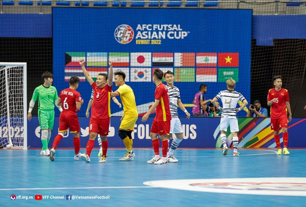 Coupe d'Asie de futsal de l'AFC: Le Vietnam remporte une victoire contre la R. de Coree hinh anh 2