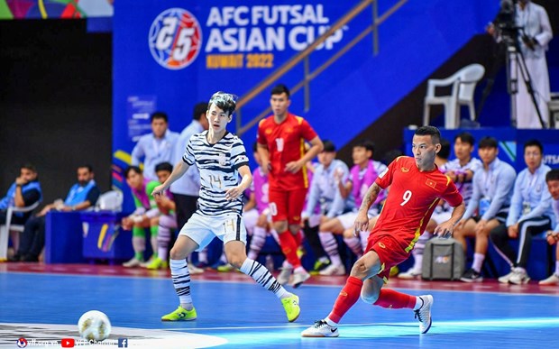 Coupe d'Asie de futsal de l'AFC: Le Vietnam remporte une victoire contre la R. de Coree hinh anh 1