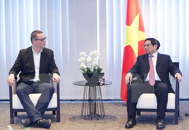Le PM Pham Minh Chinh rencontre le president du Parti du travail de Belgique, Raoul Hedebou hinh anh 1