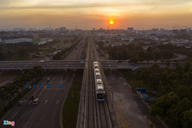 Essai d'une rame de la ligne de metro N°1 Ben Thanh – Suoi Tien a Ho Chi Minh-Ville hinh anh 2
