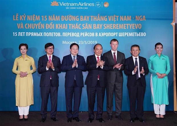 Celebration des 15 ans de la ligne aerienne directe Vietnam-Russie de Vietnam Airlines hinh anh 1