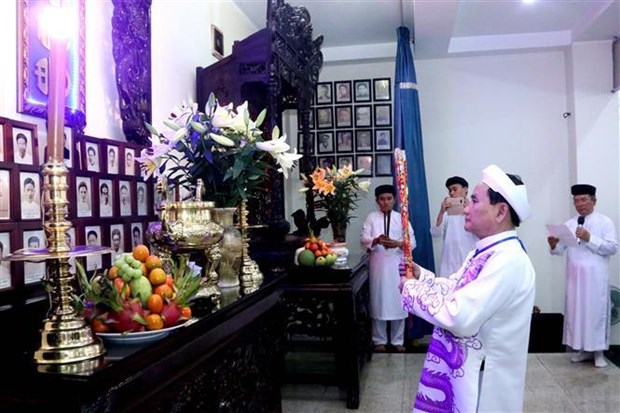 Les caodaistes celebrent le 93e anniversaire de leur secte hinh anh 1