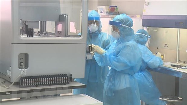 Hanoi alloue plus d'argent aux tests de depistage du coronavirus hinh anh 1