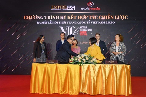 Lancement du festival international de mode VIFF au Vietnam hinh anh 1