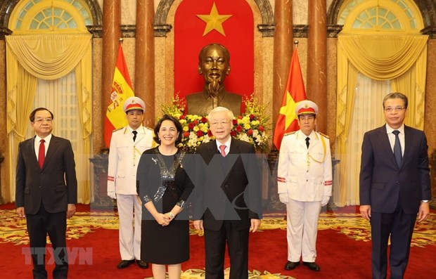 Le dirigeant Nguyen Phu Trong recoit de nouveaux ambassadeurs etrangers hinh anh 1