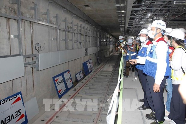 Ho Chi Minh-Ville : Premiers essais pour la section surelevee de la ligne de metro N°1 a la fin 2021 hinh anh 1