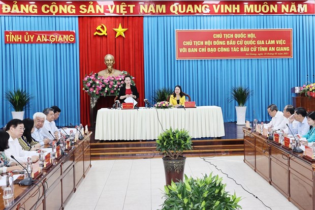 Elections legislatives: la presidente de l’AN travaille a An Giang hinh anh 1