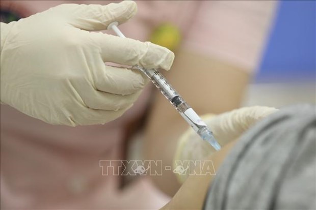 COVID-19 : les eventuels problemes de thrombose apres l’injection de vaccin peuvent etre traites hinh anh 1