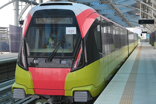 Premiers essais pour la section surelevee de la ligne de metro Nhon – gare de Hanoi hinh anh 3