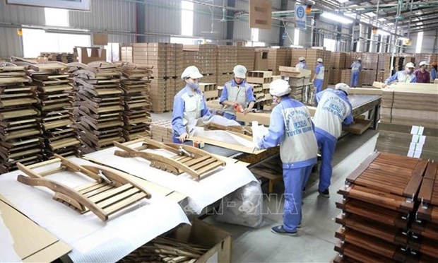 ​Promouvoir les exportations de meubles en bois vietnamiens vers la France hinh anh 1