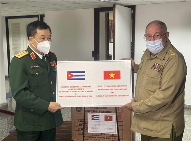 Vietnam-Cuba : Renforcement de la cooperation bilaterale dans la defense hinh anh 1