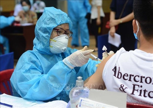 COVID-19 : Da Nang vise la vaccination complete des adultes d'ici la fin de l'annee hinh anh 1