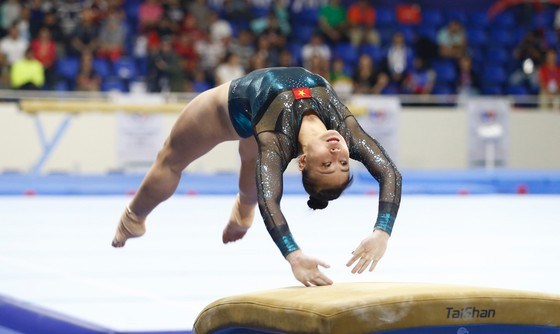 Le Vietnam aux Championnats du monde de gymnastique artistique 2021 hinh anh 2