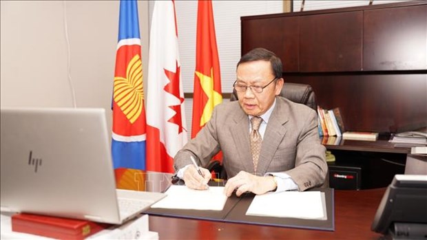 Le Vietnam et le Canada boostent la cooperation dans l'education hinh anh 1