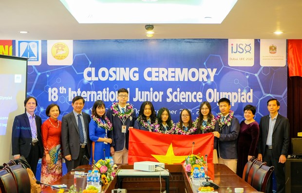 Le Vietnam remporte quatre medailles d’or aux Olympiades internationales junior des sciences hinh anh 1