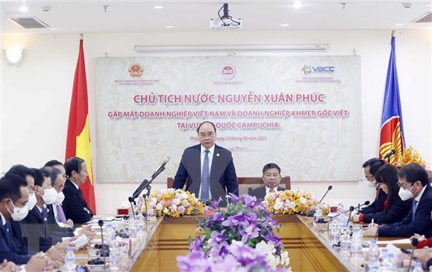 Le president Nguyen Xuan Phuc encourage une nouvelle vague d’investissements vietnamiens au Cambodge hinh anh 1