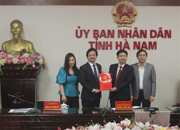 Ha Nam remet la licence d’investissement a un projet du groupe FPT hinh anh 1