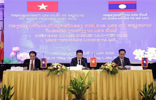 Le Premier ministre lao apprecie les resultats de la cooperation avec le Vietnam hinh anh 2